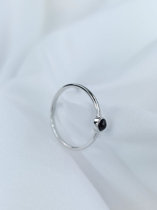 Bague cabochon taille ronde, agate noire, argent 925/1000 rhodié