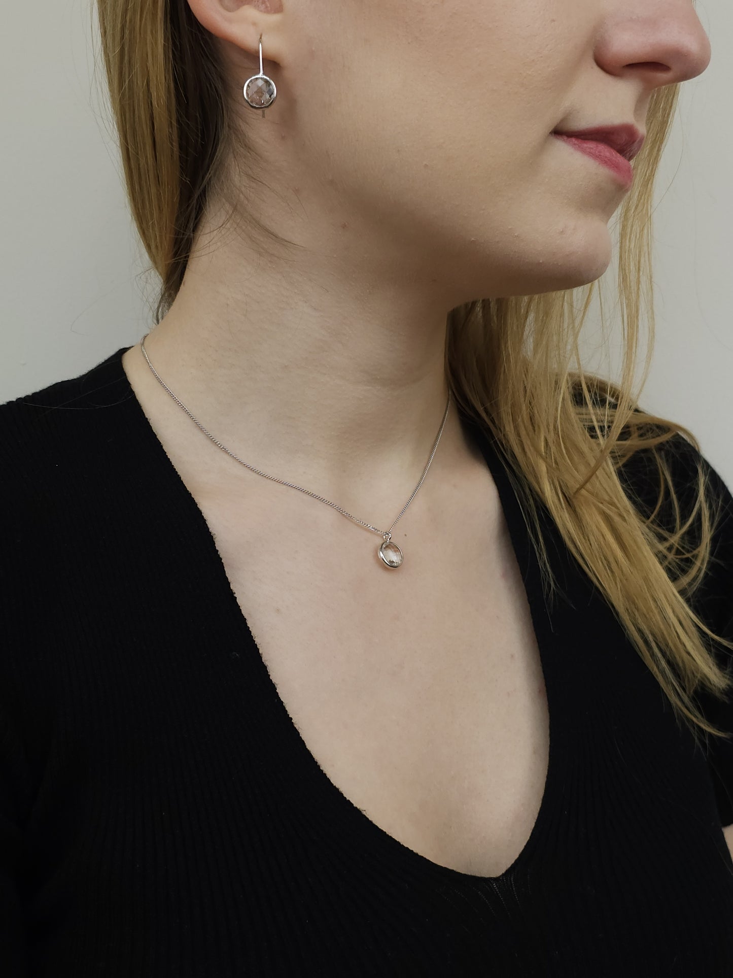 Collier en Argent 925/1000 rhodié et oxyde de zirconium rond